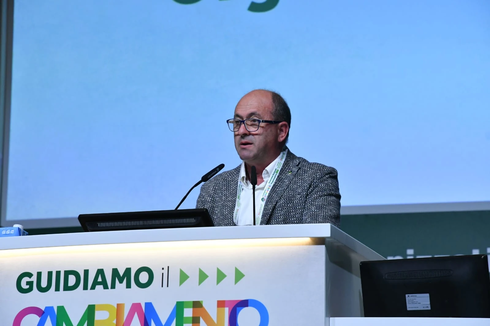 I SINDACATI ABRUZZESI SI MOBILITANO CONTRO L’AUMENTO DELLE TASSE, PRESIDIO DAVANTI AL CONSIGLIO REGIONALE